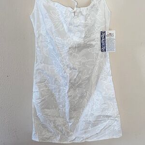 Chic White Floral Mini Dress